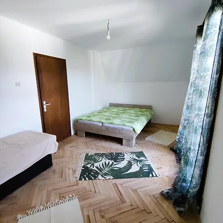 Vikendica Nina * Bor