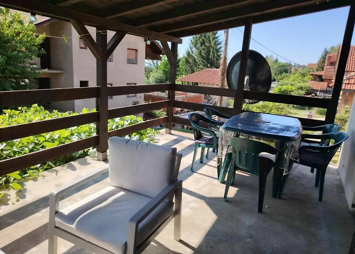 Vikendica Nina 度假居 *